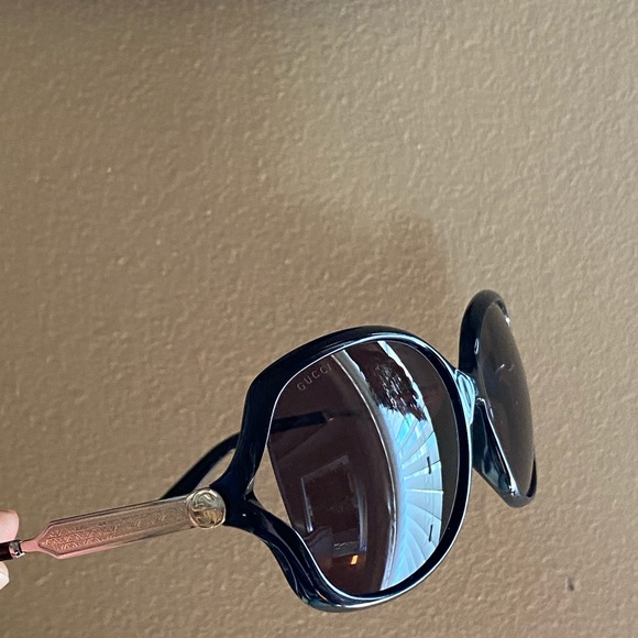 Brand new oversized Gucci sunglasses 🕶 - Picture 5 of 16